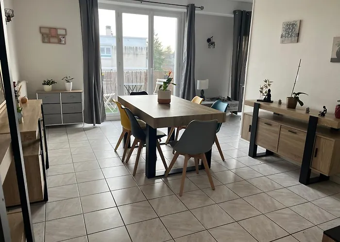 Cosy Vaness Chatellerault